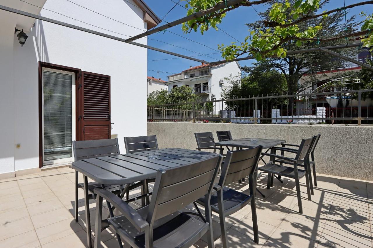 Apartments And Rooms With Parking Space Selce, Crikvenica - 2362 Eksteriør billede