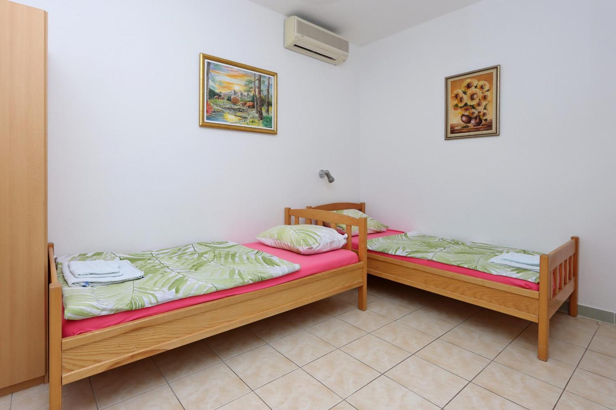 Apartments And Rooms With Parking Space Selce, Crikvenica - 2362 Værelse billede